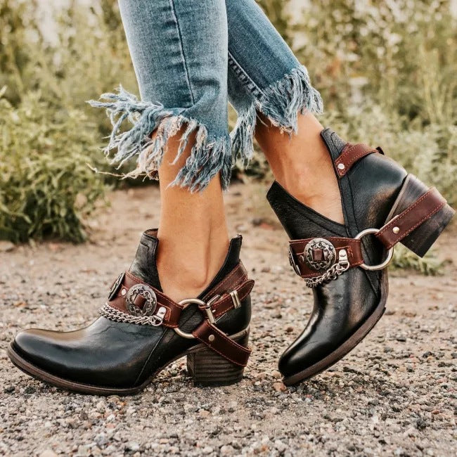 Cyberpunk-Style Buckle Ankle Boots
